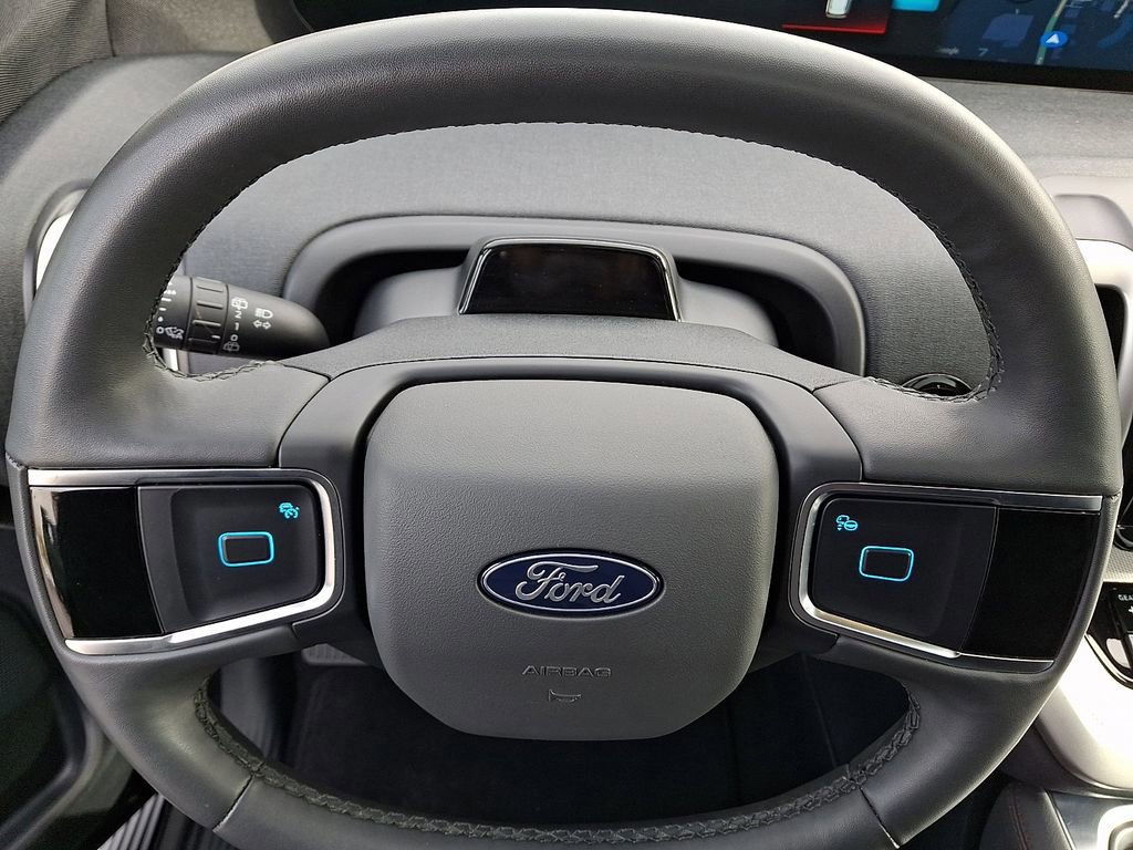 Certified 2025 Ford Expedition Active image 22