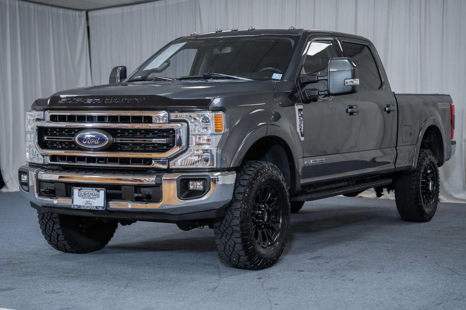 Certified 2020 Ford F250 Lariat w/ Tremor Off-Road Package AWD/4WD image 3