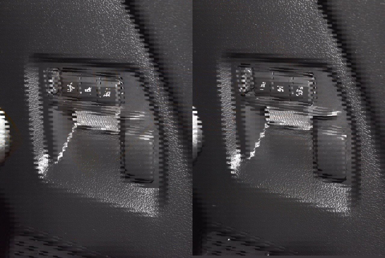 Certified 2023 Ford Explorer Limited w/ Limited Technology Package image 40