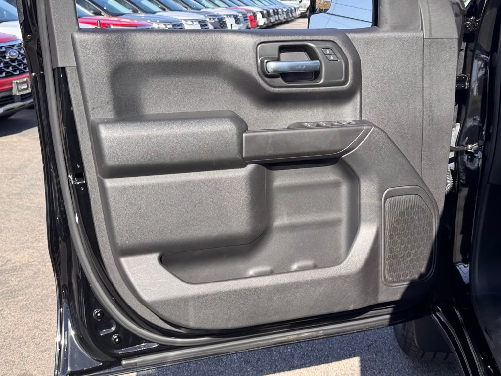 Used 2022 Chevrolet Silverado 1500 Custom image 15