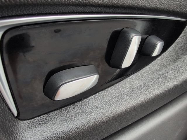 Used 2020 Cadillac Escalade 2WD image 13