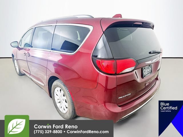 Used 2019 Chrysler Pacifica Touring-L FWD image 5