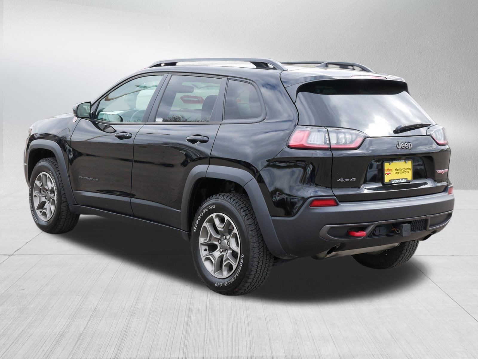 Used 2022 Jeep Cherokee Trailhawk w/ Comfort/Convenience Group AWD/4WD image 5