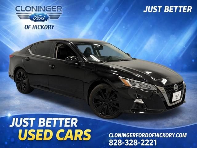 Used 2021 Nissan Altima 2.5 SR w/ SR Premium Package