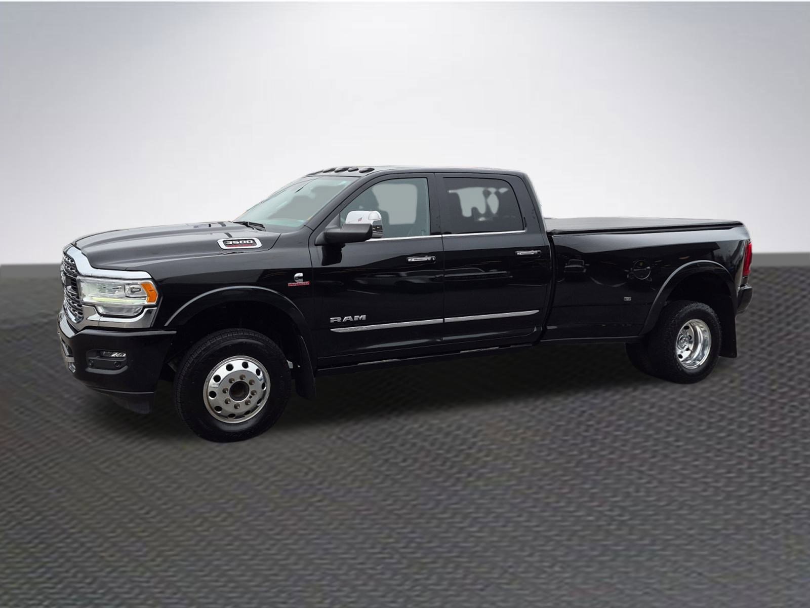Used 2021 RAM 3500 Limited image 2