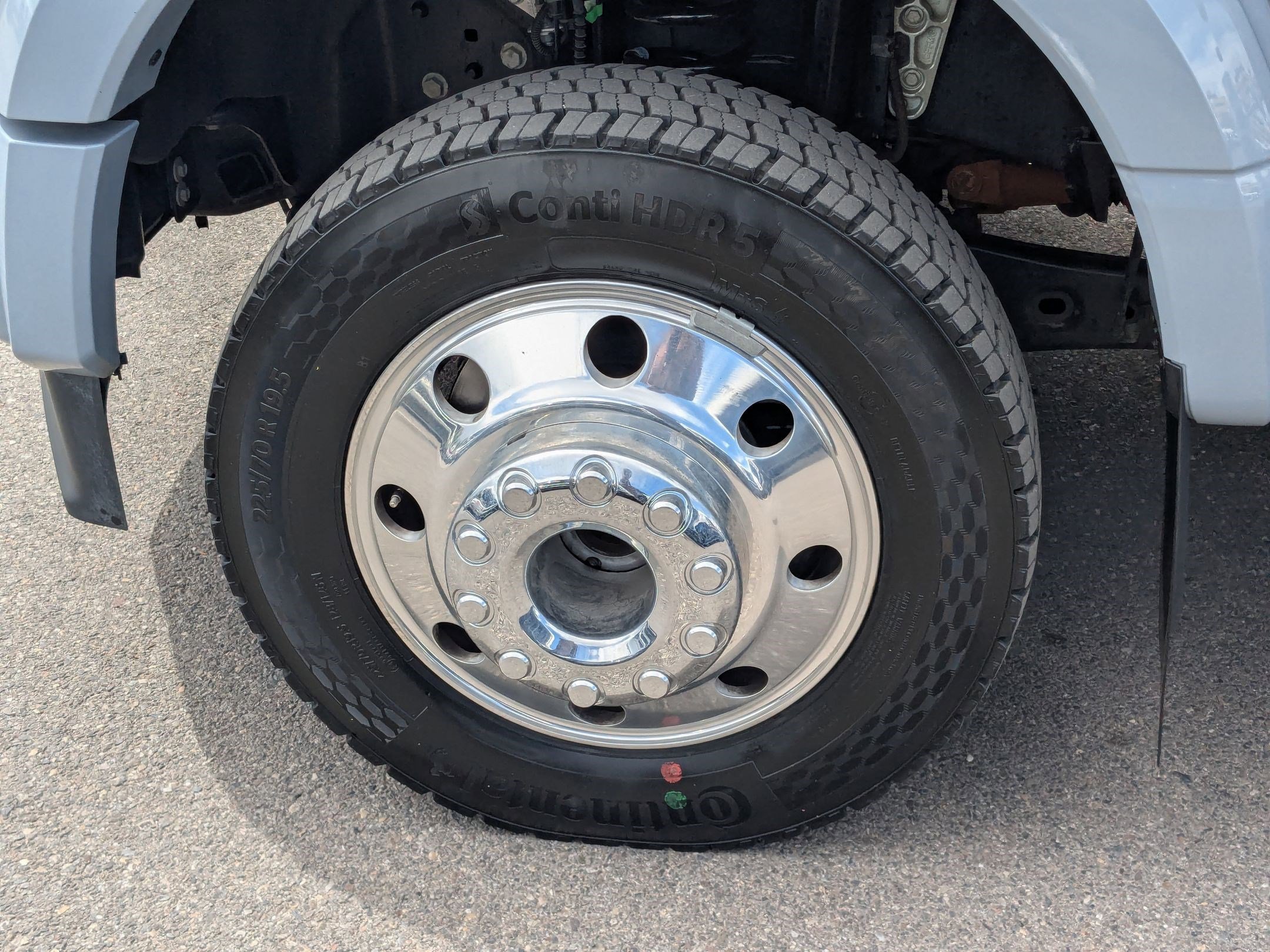 Certified 2026 Ford F450 Platinum w/ FX4 Off-Road Package AWD/4WD image 16