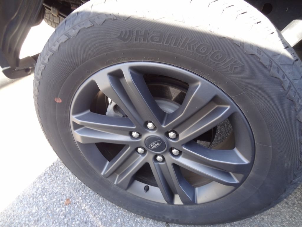 Certified 2023 Ford F150 XLT w/ Equipment Group 302A High image 10