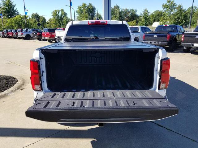 Used 2025 Chevrolet Colorado ZR2 w/ Technology Package AWD/4WD image 4