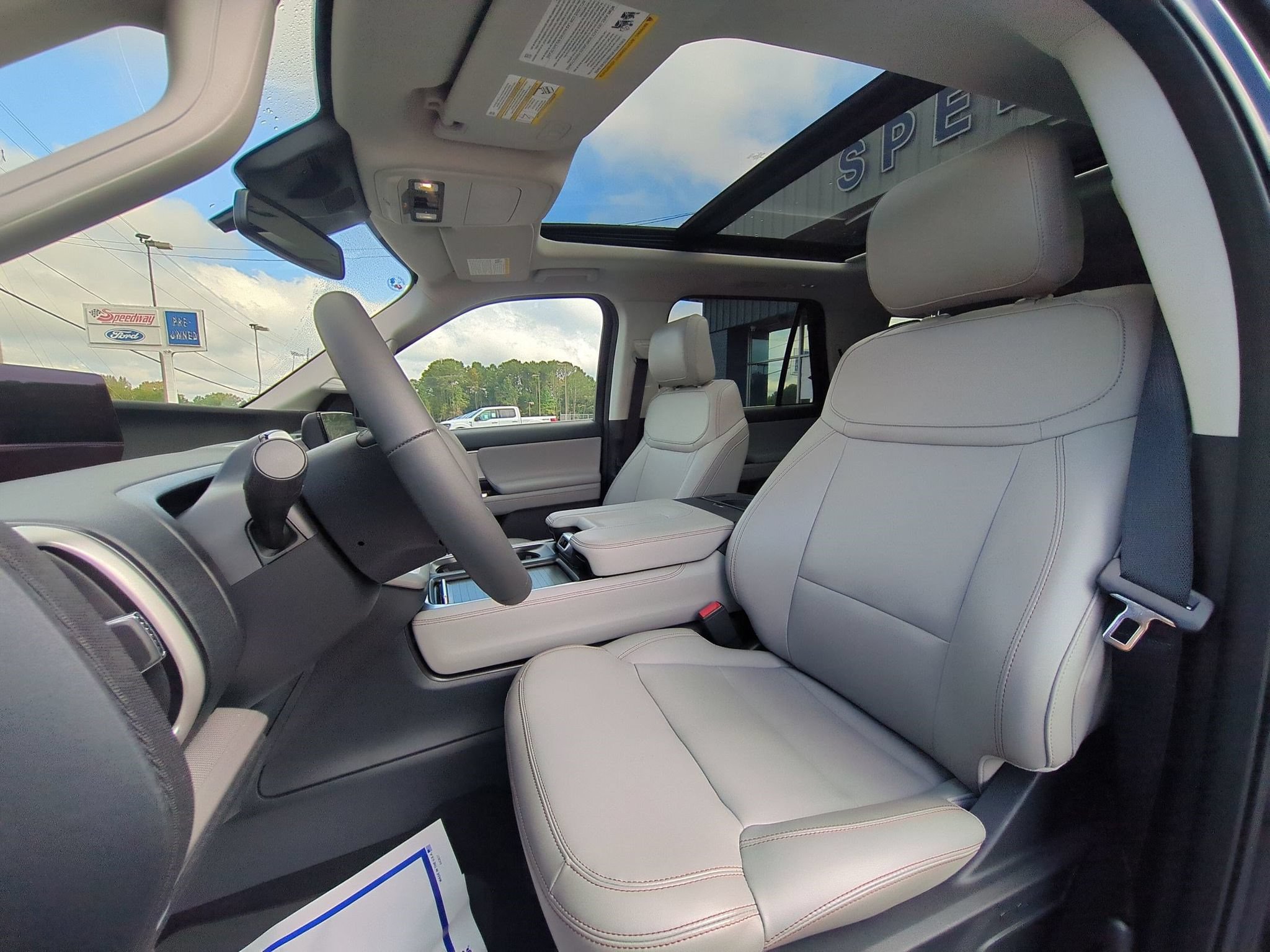 Certified 2025 Ford Expedition Max Active RWD image 25