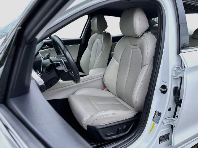 Used 2022 Genesis G70 2.0T RWD image 20