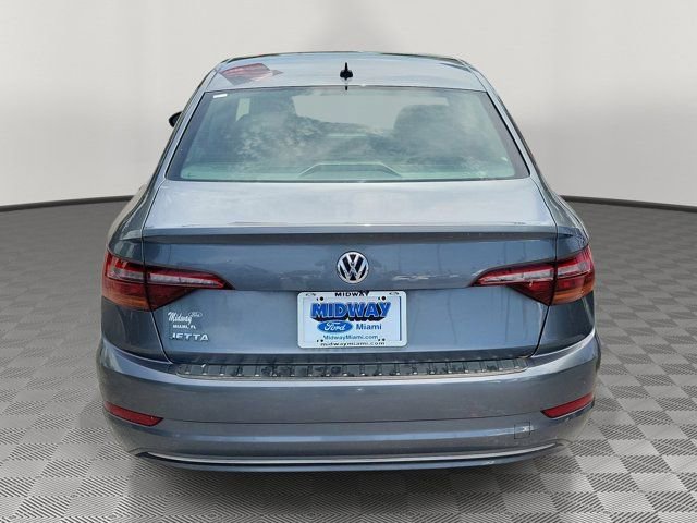 Used 2019 Volkswagen Jetta SE w/ Cold Weather Package FWD image 5