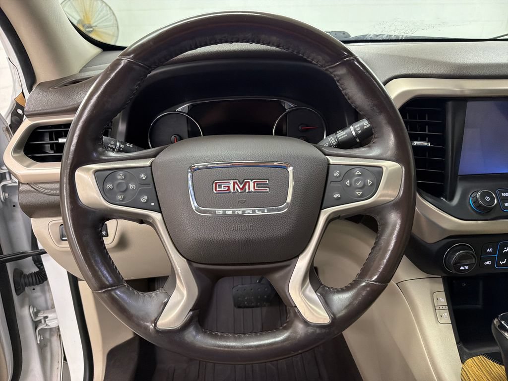 Used 2018 GMC Acadia Denali w/ Technology Package FWD image 20