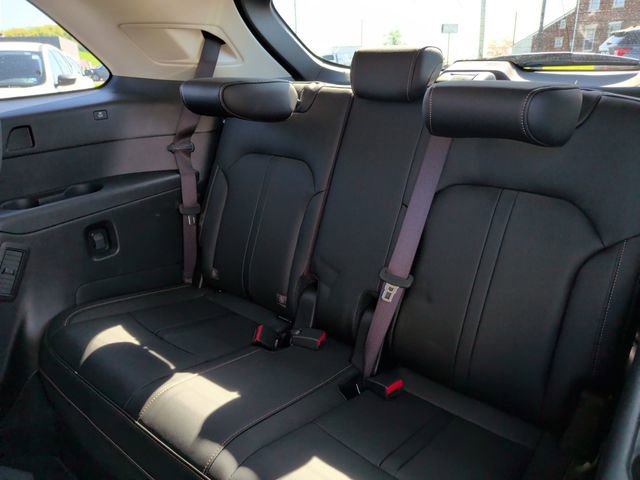 Used 2024 MAZDA CX-90 3.3 Turbo w/ Preferred Package AWD/4WD image 18
