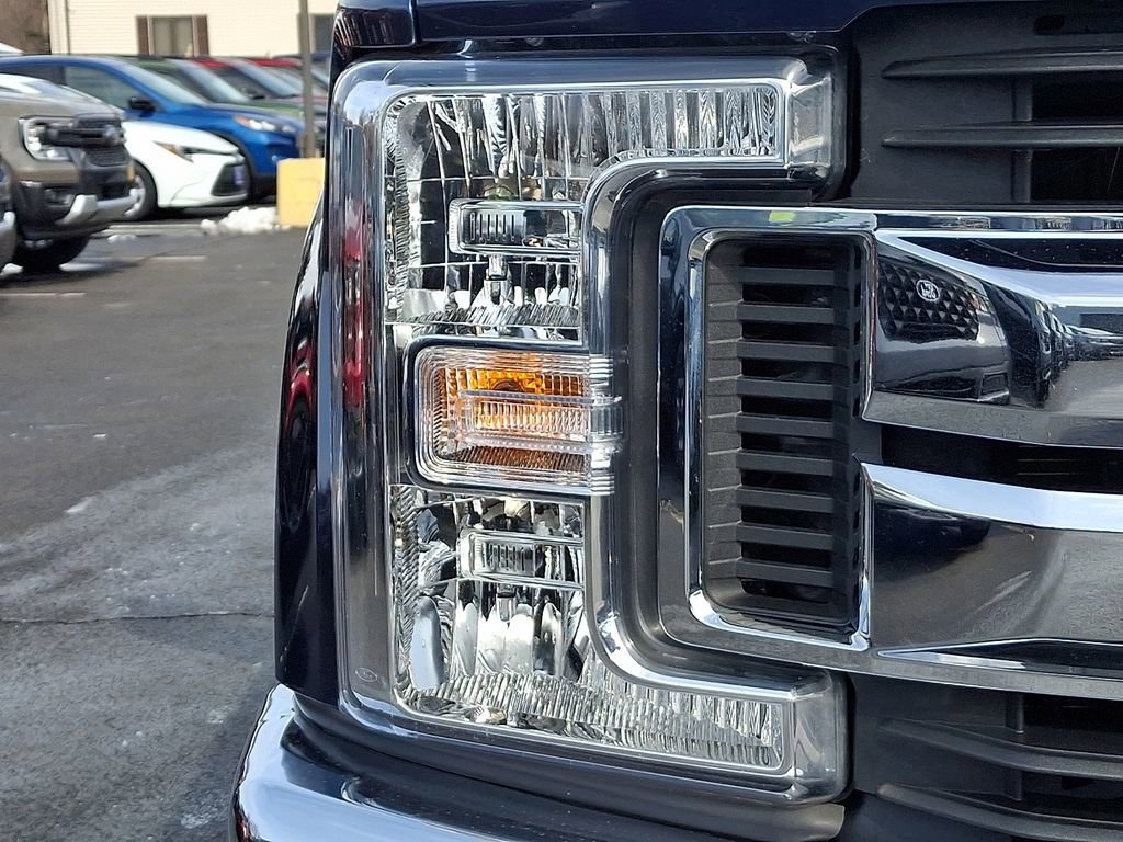 Certified 2017 Ford F250 XLT w/ XLT Value Package image 9