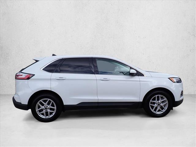 Certified 2024 Ford Edge SEL AWD/4WD image 5