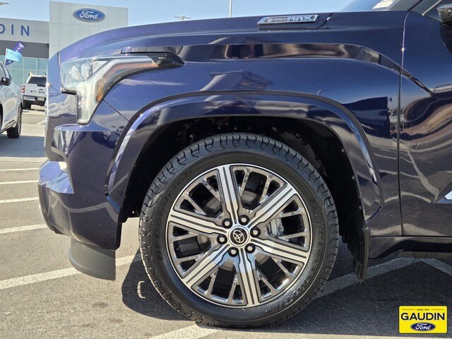 Used 2023 Toyota Sequoia Capstone AWD/4WD image 10