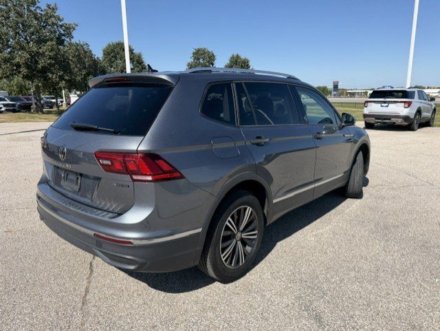 Used 2024 Volkswagen Tiguan Wolfsburg Edition AWD/4WD image 9