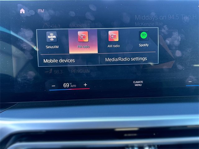 Used 2024 BMW 430i Convertible w/ Premium Package image 17