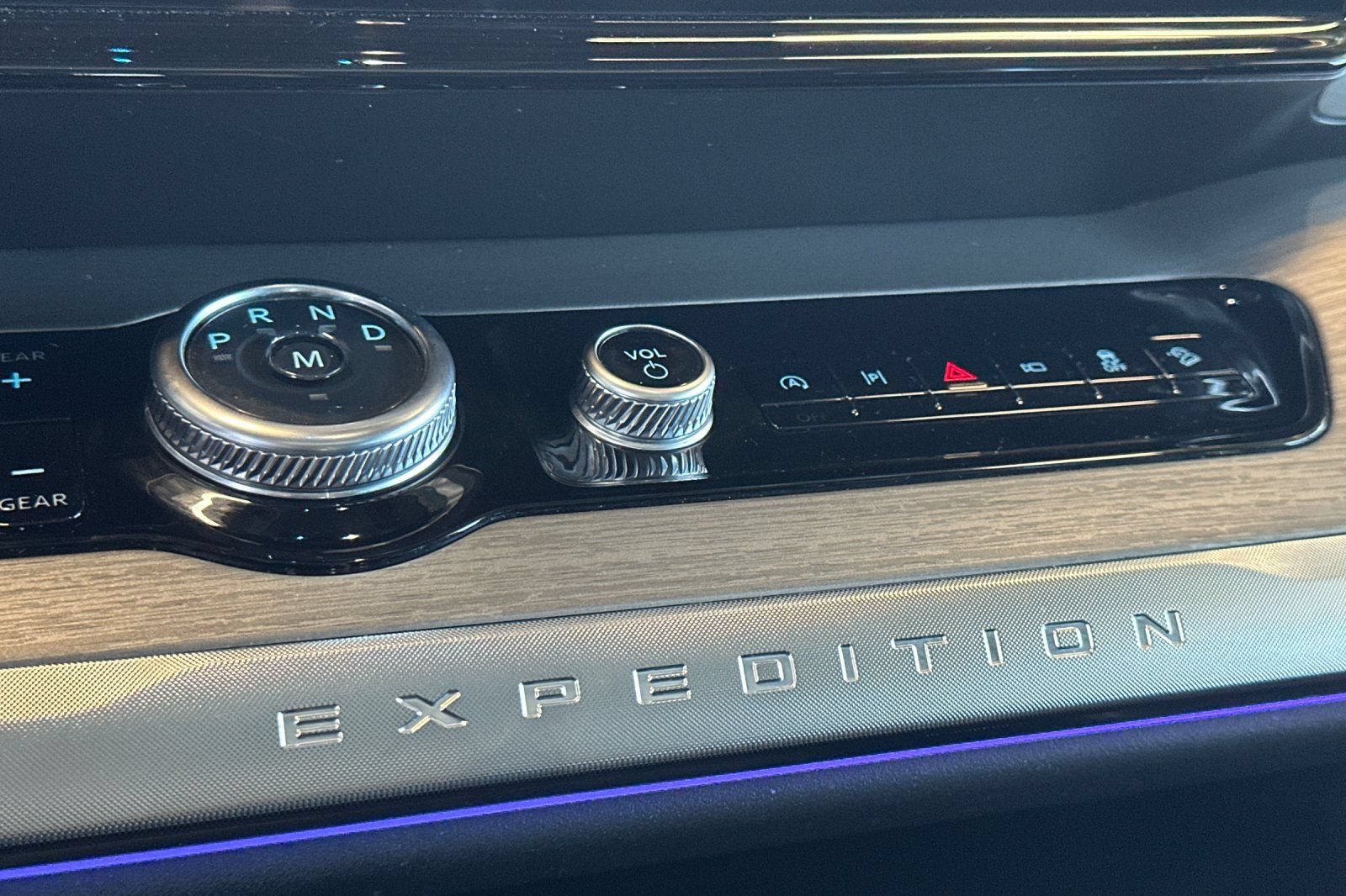 Certified 2025 Ford Expedition Max Platinum AWD/4WD image 22