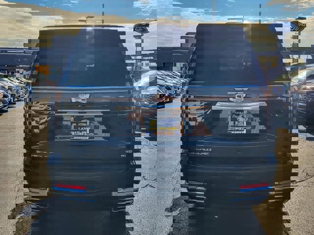 Used 2025 Cadillac Escalade Premium Luxury image 3