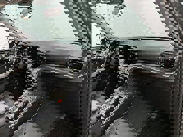 Certified 2023 Ford Explorer XLT w/ Equipment Group 202A image 27