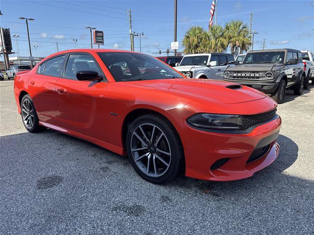 Used 2023 Dodge Charger R/T w/ Technology Group RWD image 14