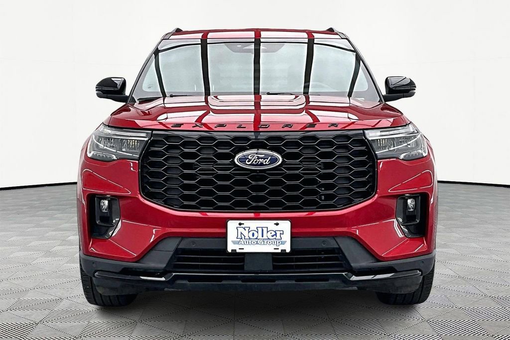 Certified 2025 Ford Explorer ST-Line w/ ST-Line Street Pack image 6