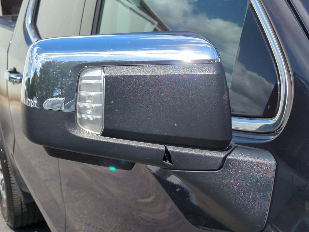 Used 2025 GMC Sierra 1500 SLT RWD image 14