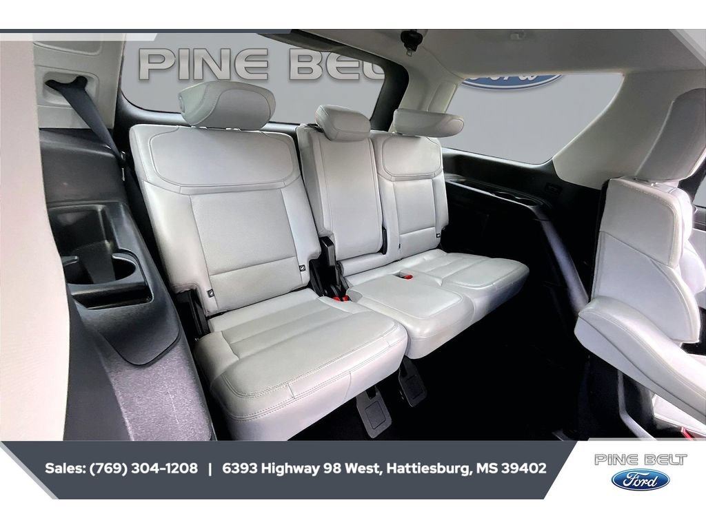 Certified 2025 Ford Expedition Platinum AWD/4WD image 21