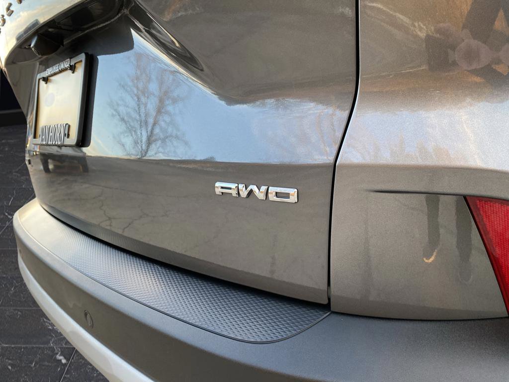 Certified 2025 Ford Escape Platinum image 42