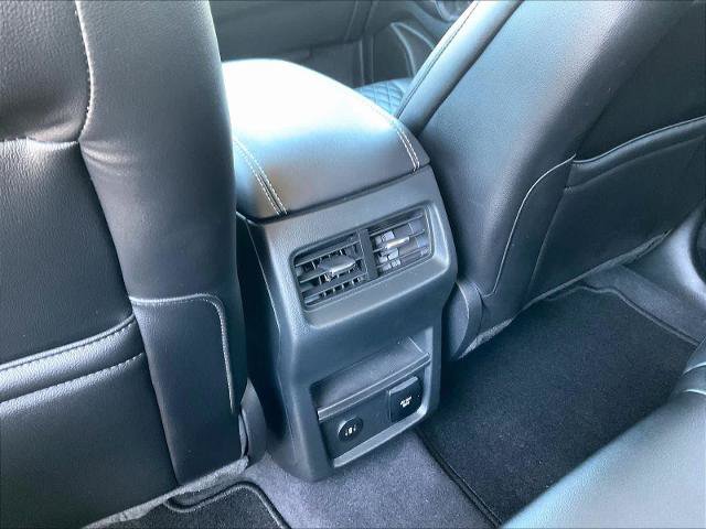 Certified 2024 Ford Edge Titanium AWD/4WD image 12
