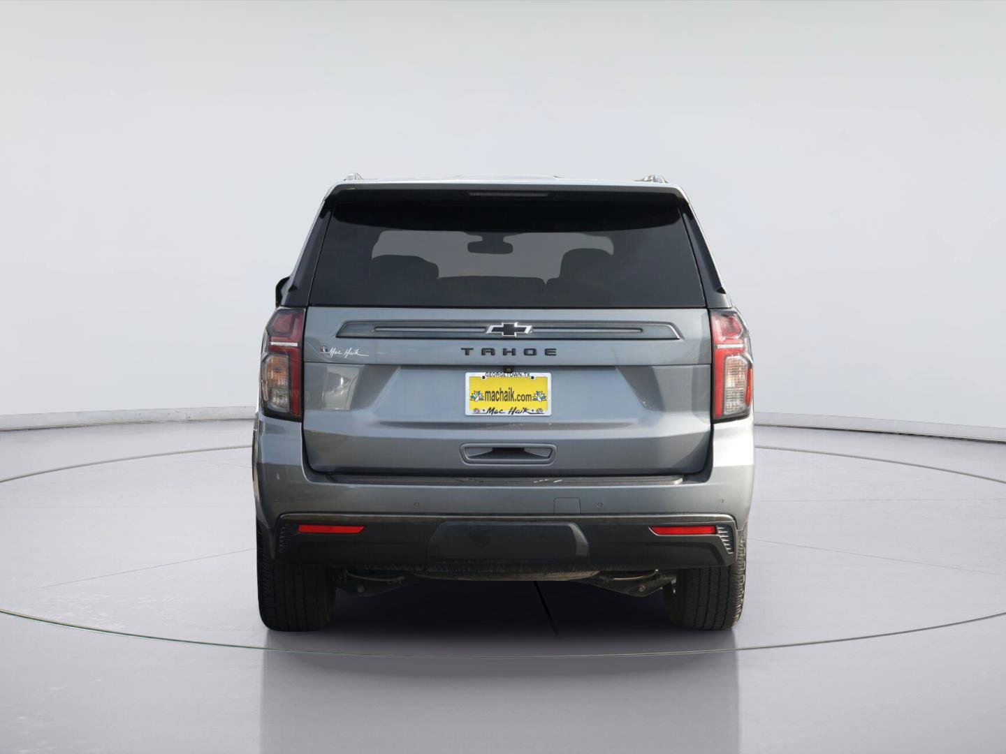 Used 2022 Chevrolet Tahoe Z71 w/ Luxury Package AWD/4WD image 7