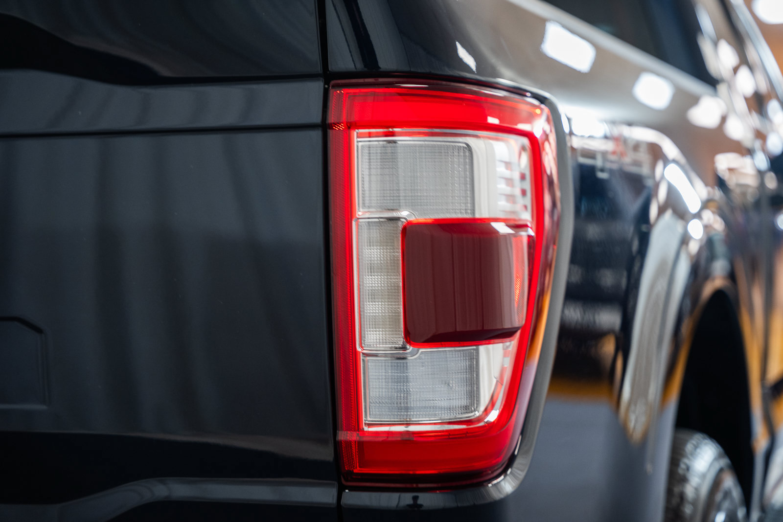 Certified 2021 Ford F150 Lariat w/ Tow Technology Package AWD/4WD image 6