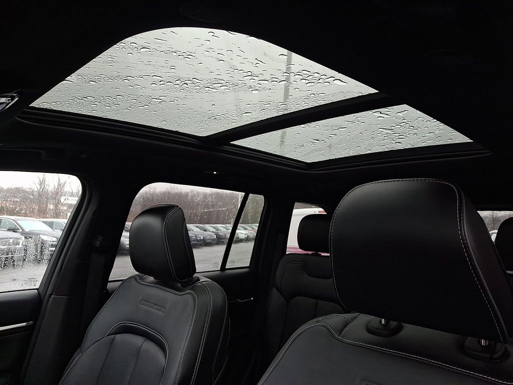 Used 2024 Jeep Grand Cherokee Overland w/ Trailer Tow Package image 14