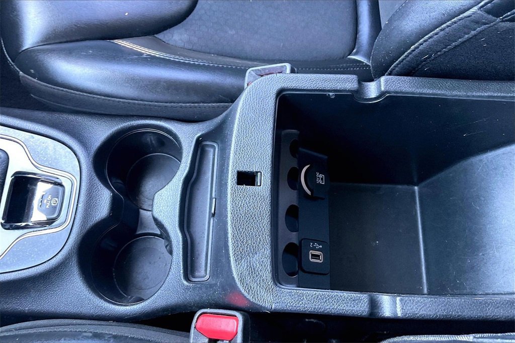 Used 2020 Jeep Cherokee Latitude Plus image 24