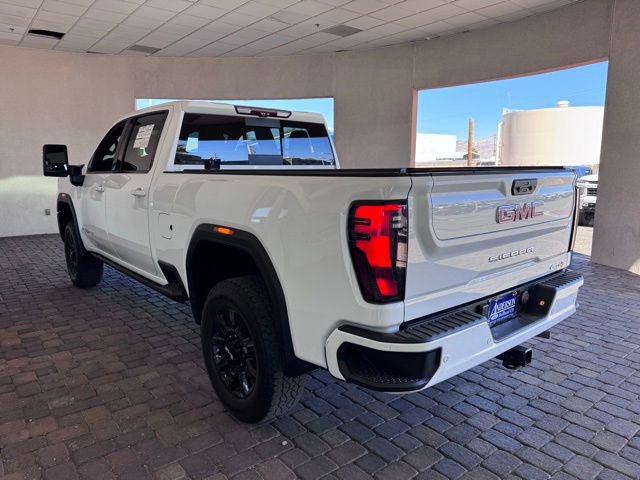 Used 2025 GMC Sierra 2500 AT4 w/ AT4 Premium Plus Package AWD/4WD image 3