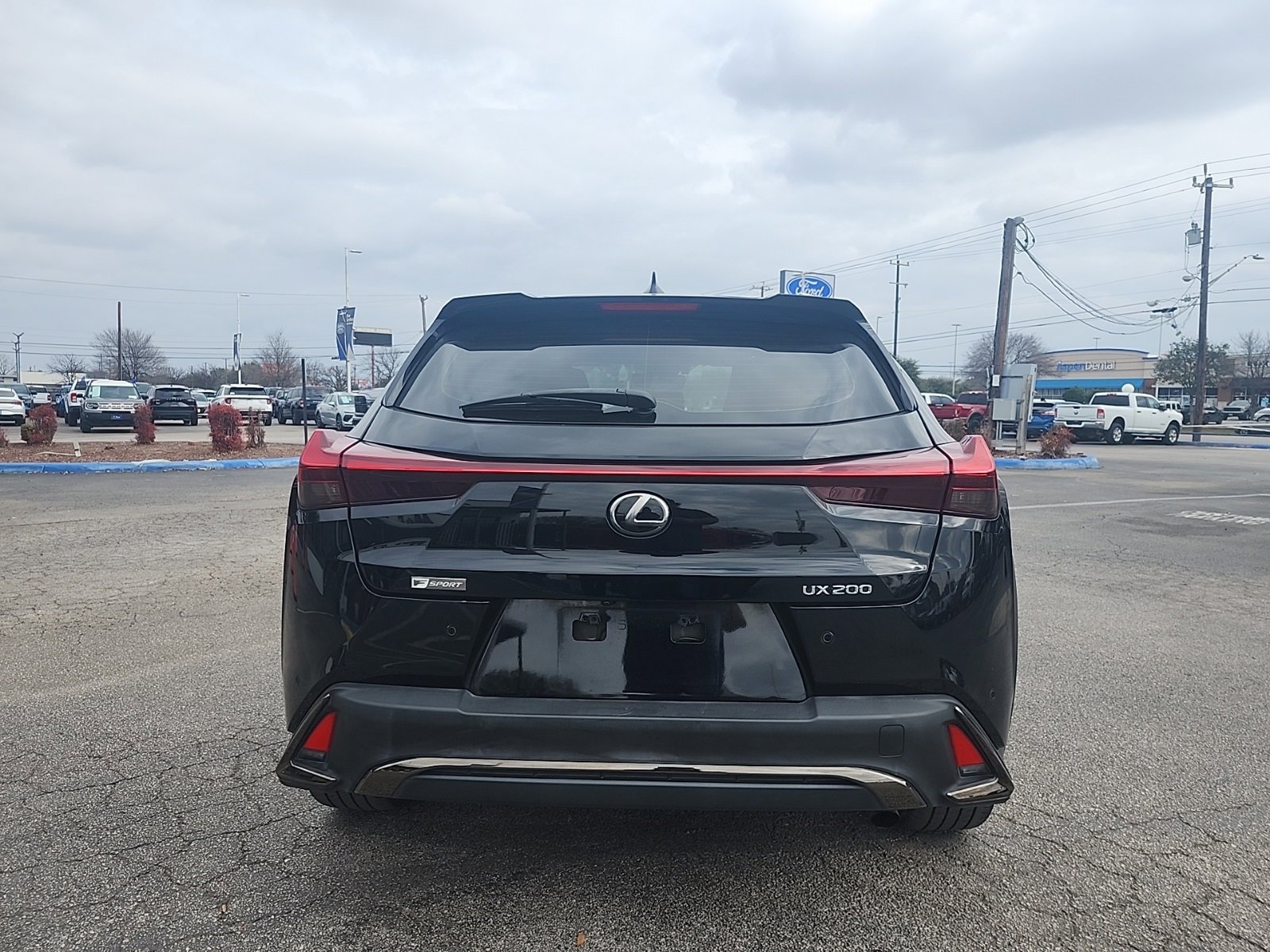 Used 2019 Lexus UX 200 F Sport w/ F Sport Premium Package image 4