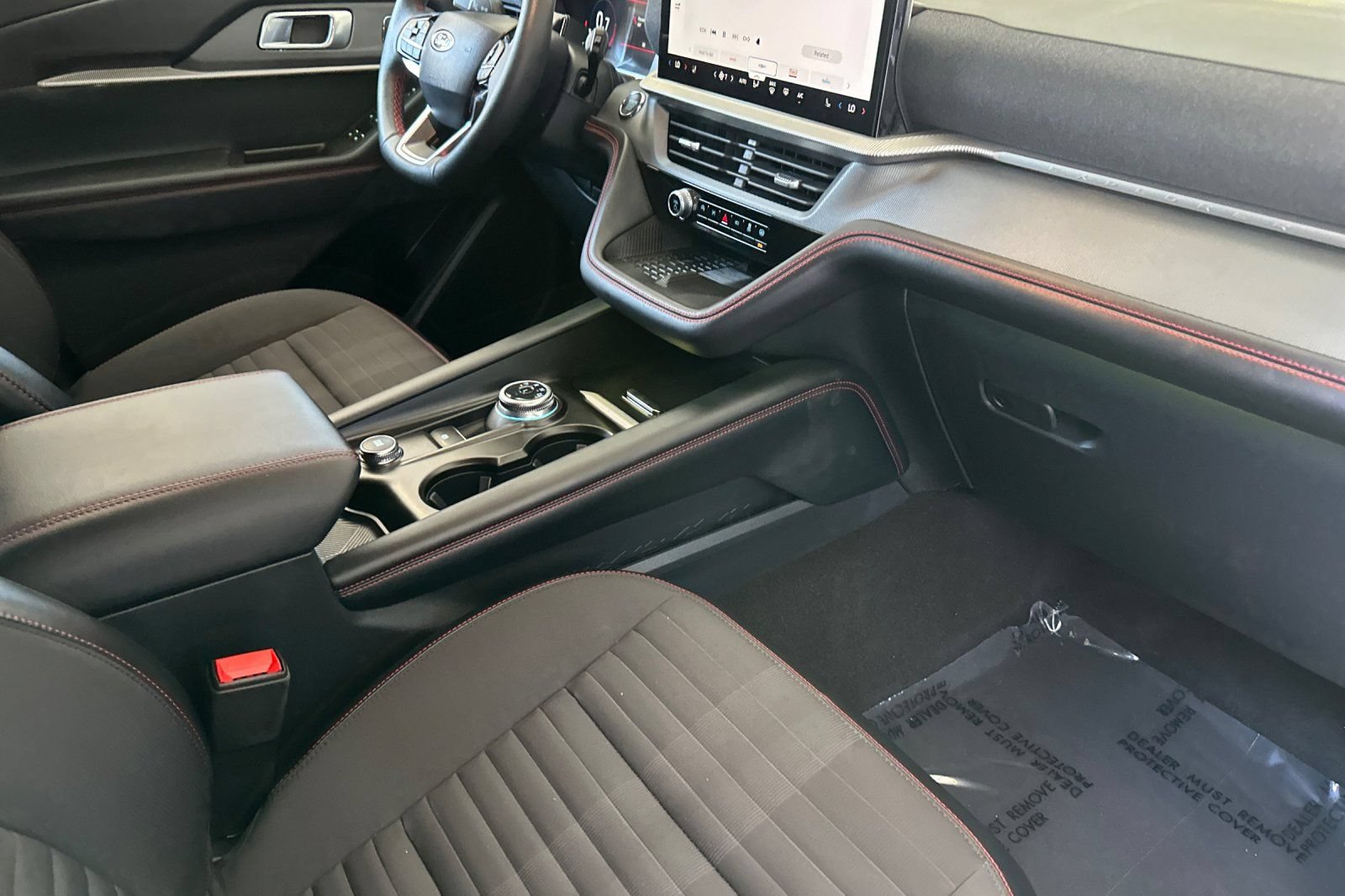 Certified 2025 Ford Explorer ST-Line w/ Premium Package AWD/4WD image 20