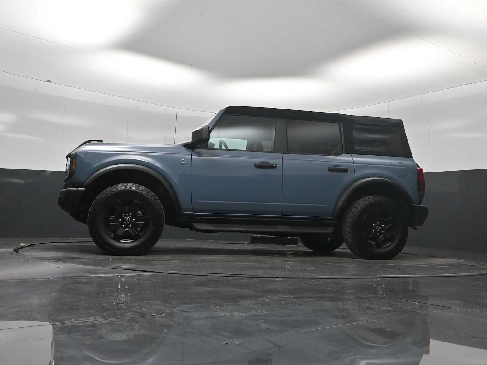 Certified 2024 Ford Bronco Black Diamond AWD/4WD image 34