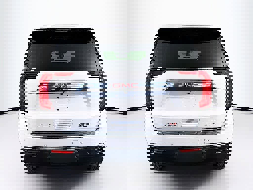 Used 2021 GMC Yukon AT4 image 4