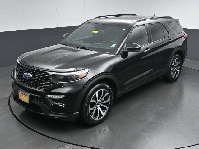Certified 2024 Ford Explorer ST-Line w/ Class IV Trailer Tow Package AWD/4WD image 45