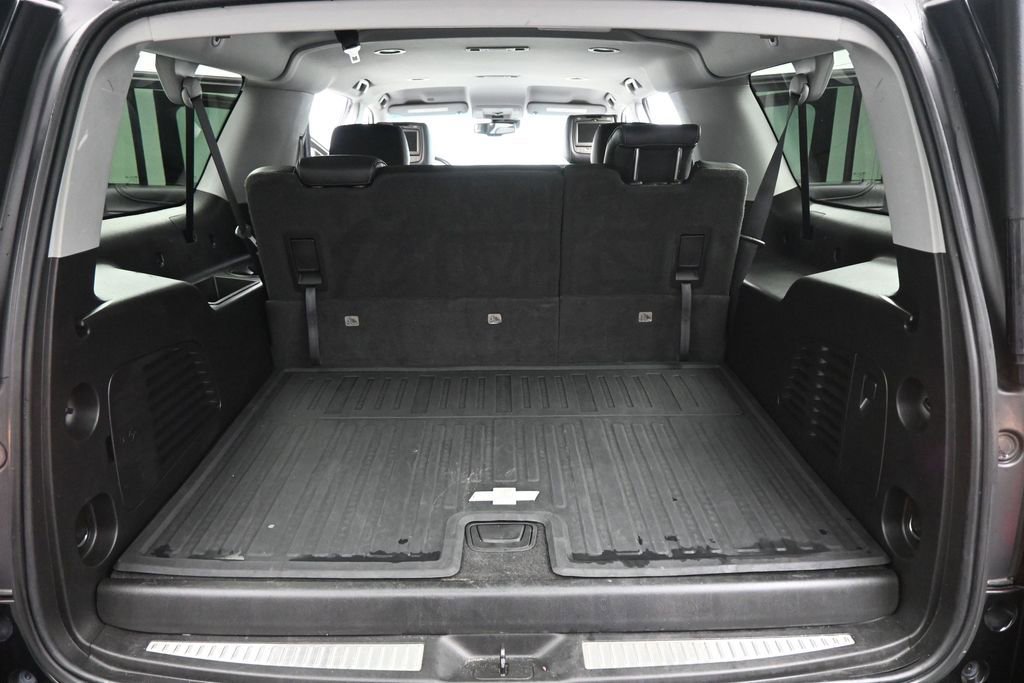 Used 2018 Chevrolet Suburban LT w/ Max Trailering Package RWD image 19