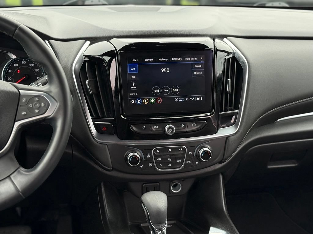 Used 2023 Chevrolet Traverse LT AWD/4WD image 21