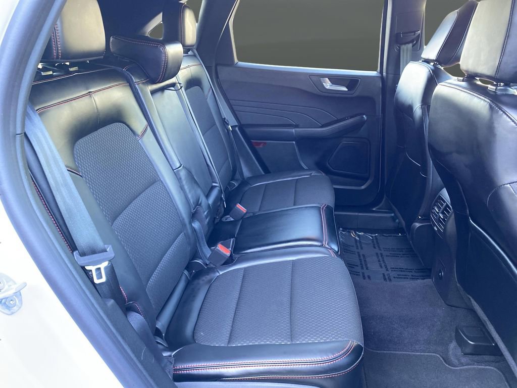Certified 2025 Ford Escape ST-Line Select image 37