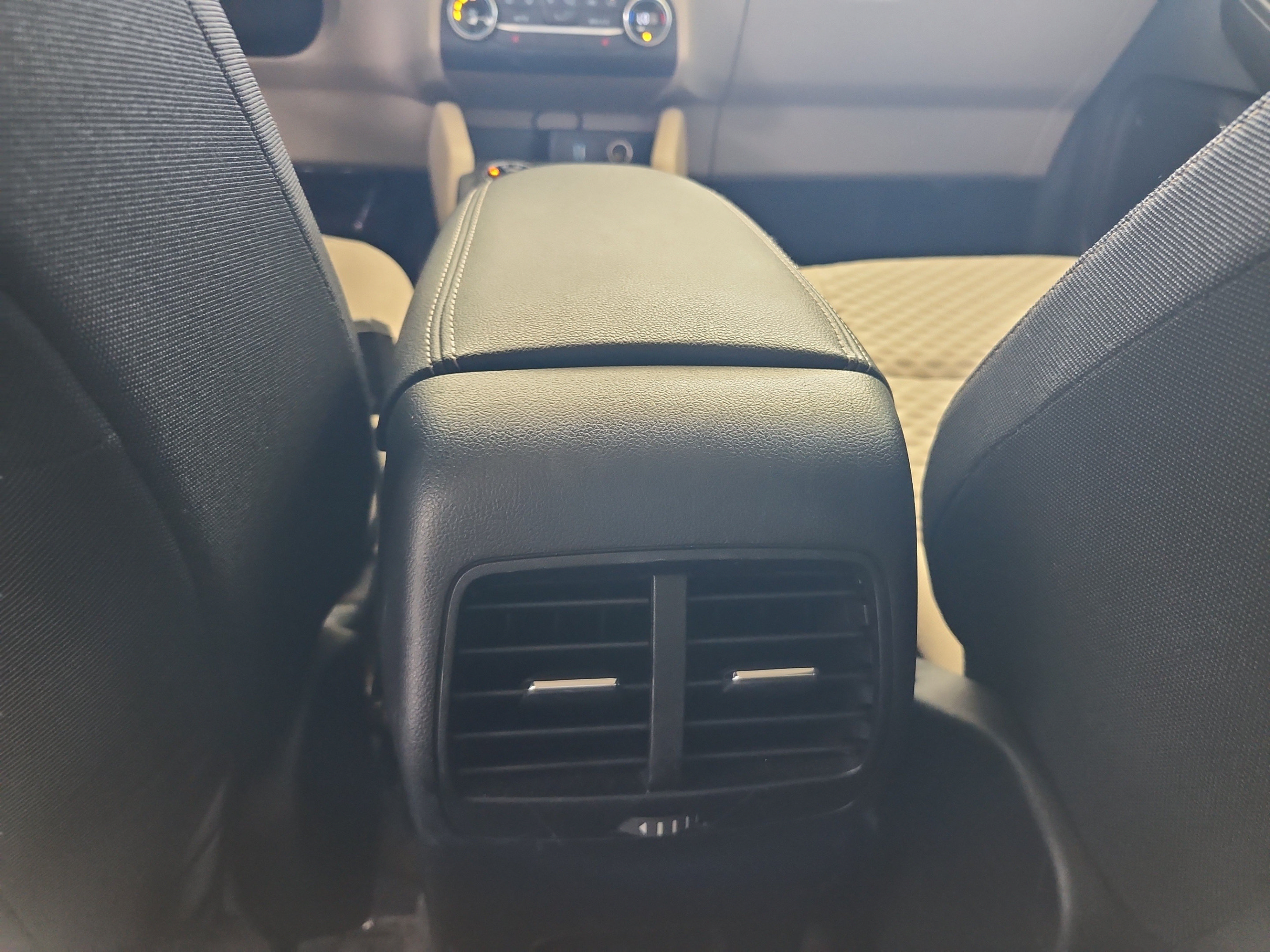 Certified 2020 Ford Escape SE FWD image 17