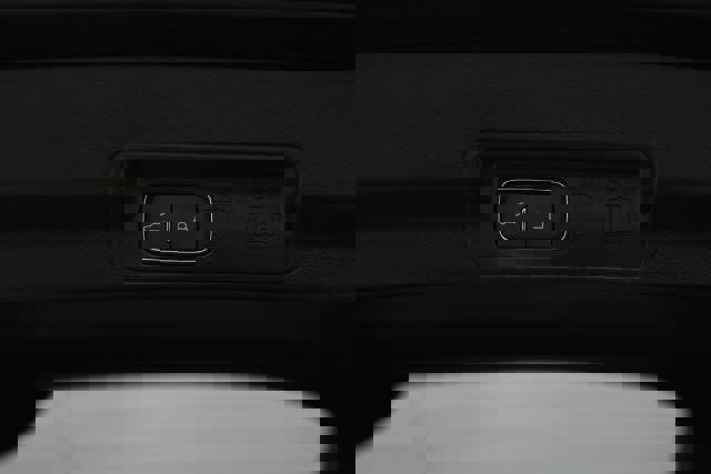 Certified 2022 Ford Explorer XLT w/ Equipment Group 202A image 14