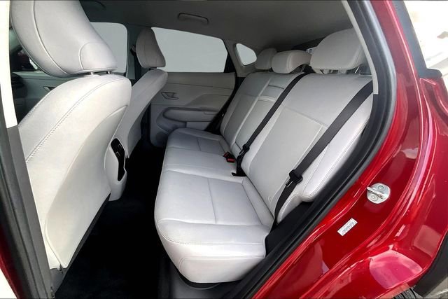 Used 2024 Hyundai Kona SEL w/ Convenience Package image 24