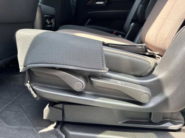 Used 2025 Chevrolet Tahoe Premier RWD image 10