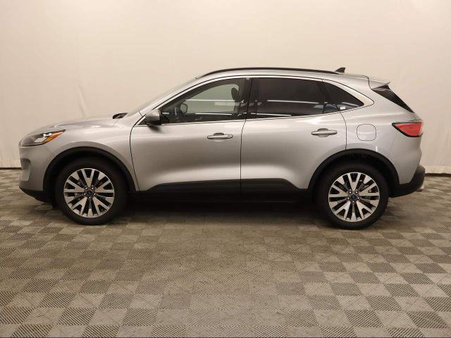 Certified 2022 Ford Escape Titanium w/ Class II Trailer Tow Package image 8