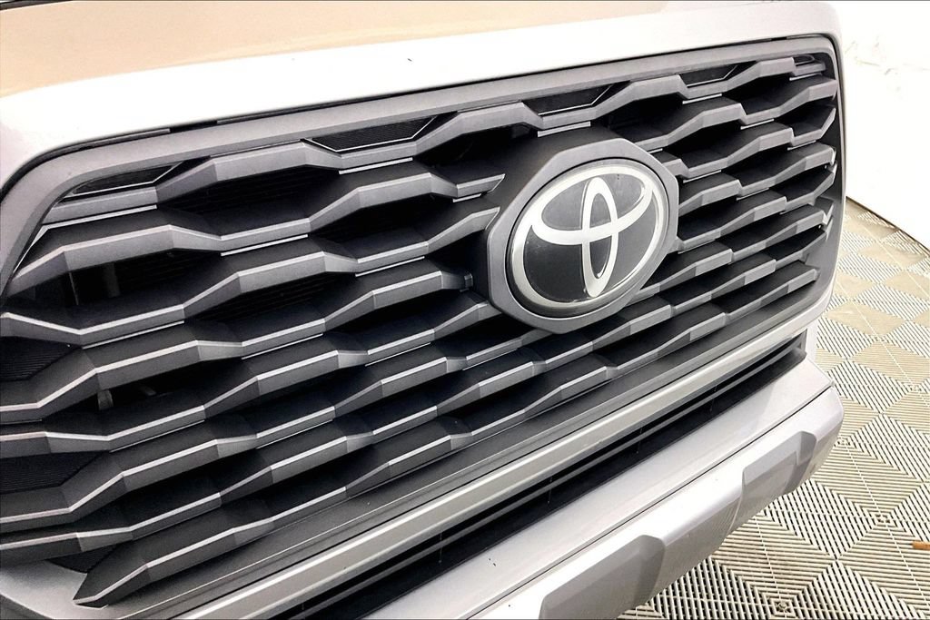 Used 2021 Toyota Tacoma TRD Sport w/ Technology Package RWD image 23